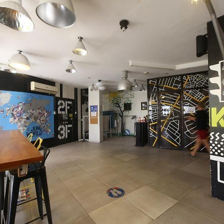 מנילה Oyo 866 Junction Hostels מראה חיצוני תמונה
