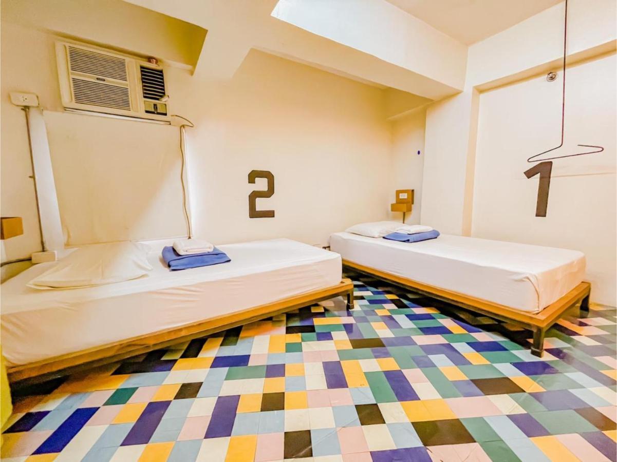 מנילה Oyo 866 Junction Hostels מראה חיצוני תמונה