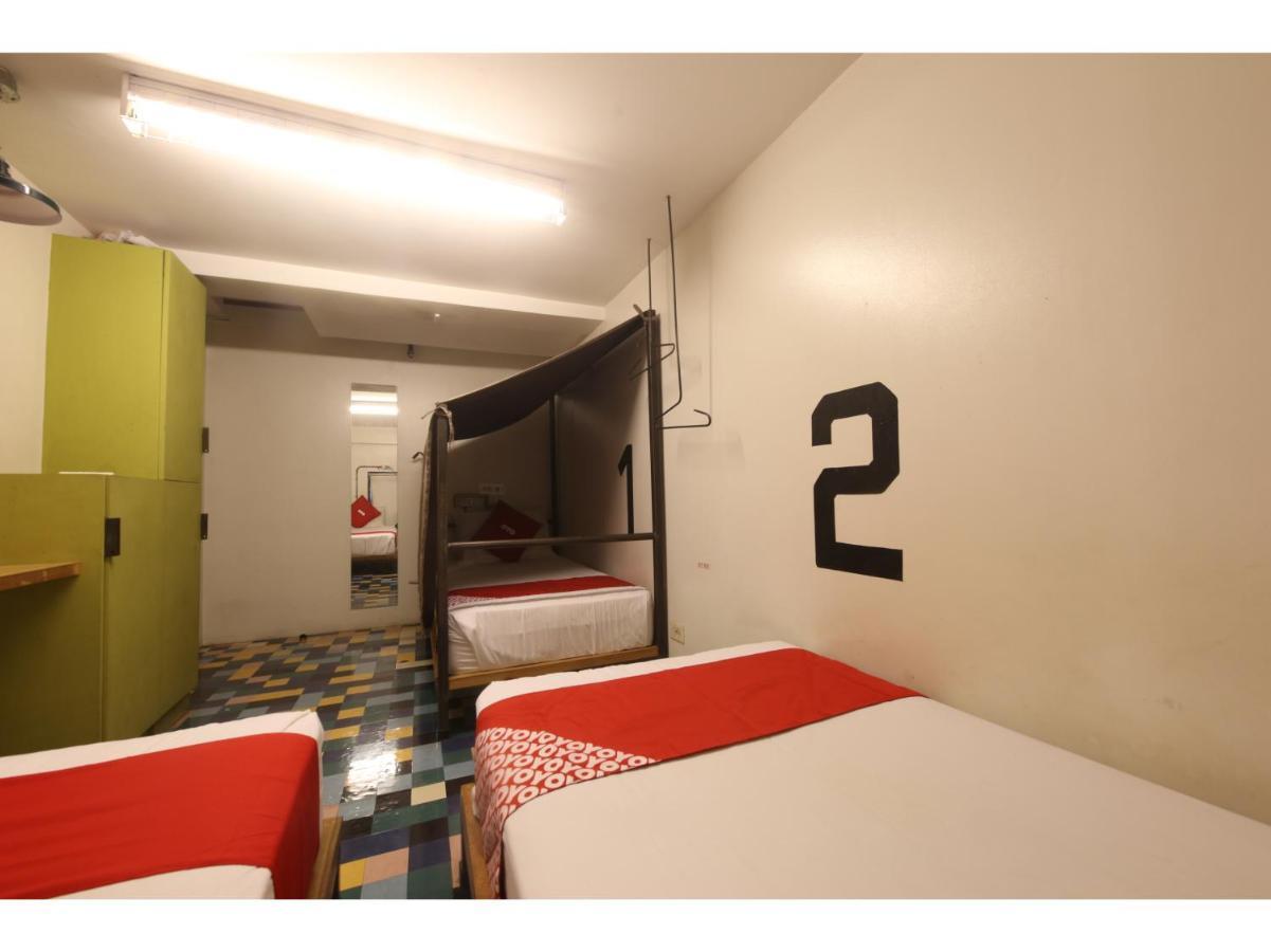 מנילה Oyo 866 Junction Hostels מראה חיצוני תמונה