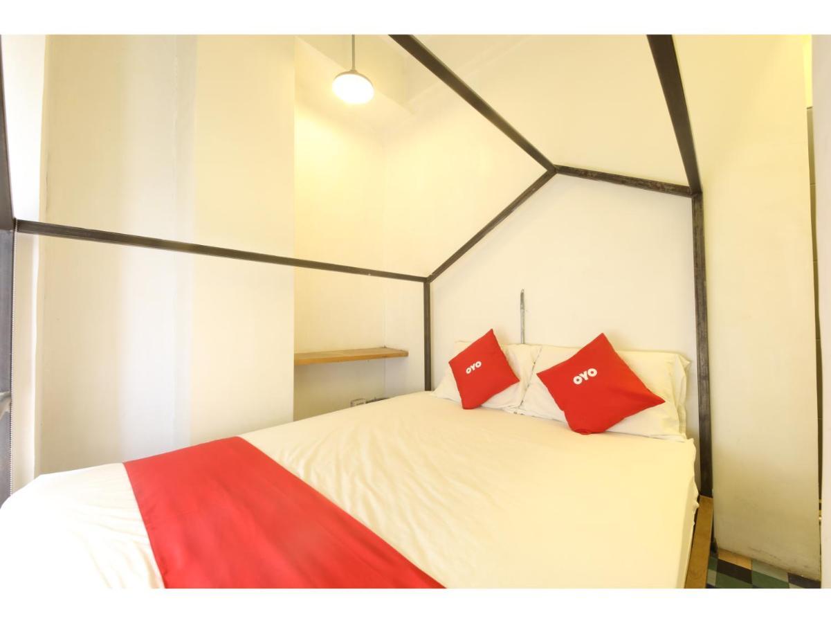מנילה Oyo 866 Junction Hostels מראה חיצוני תמונה