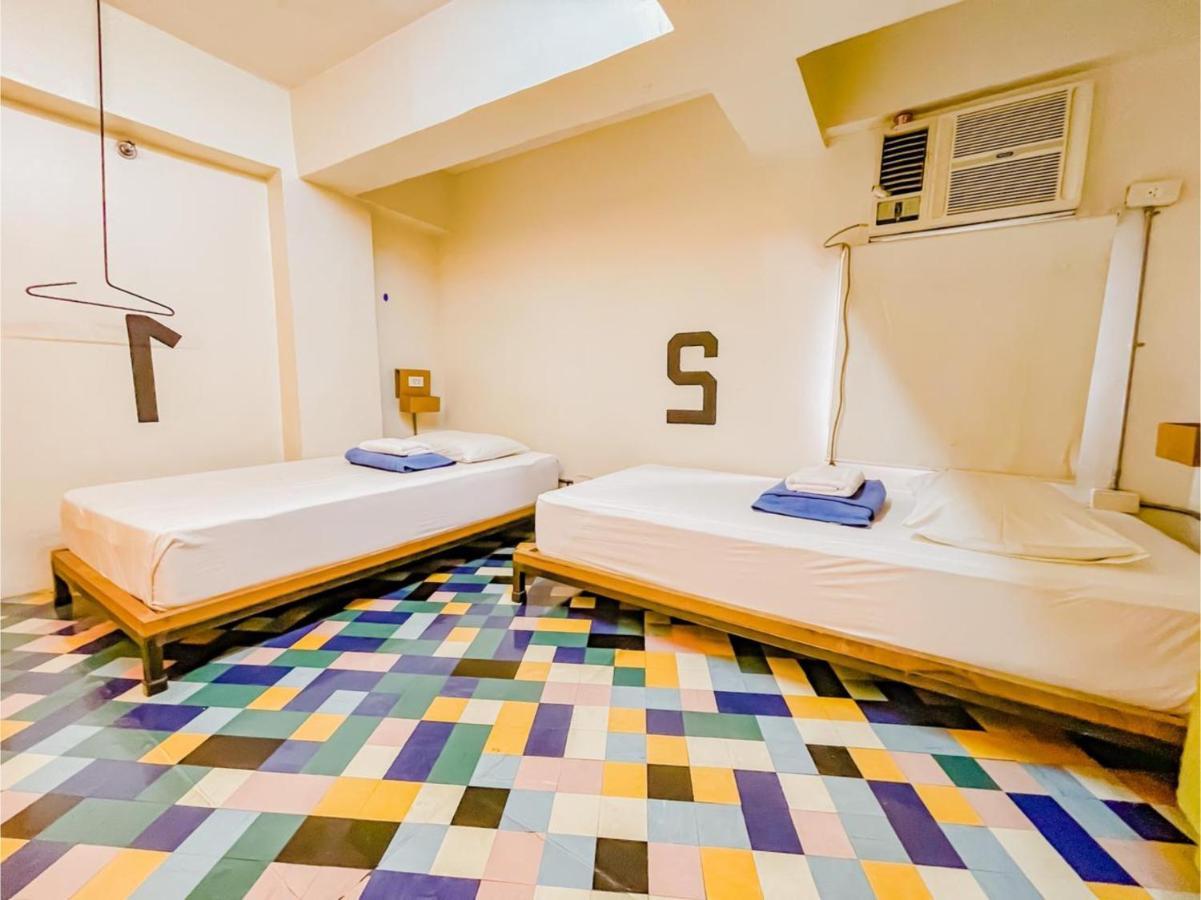 מנילה Oyo 866 Junction Hostels מראה חיצוני תמונה
