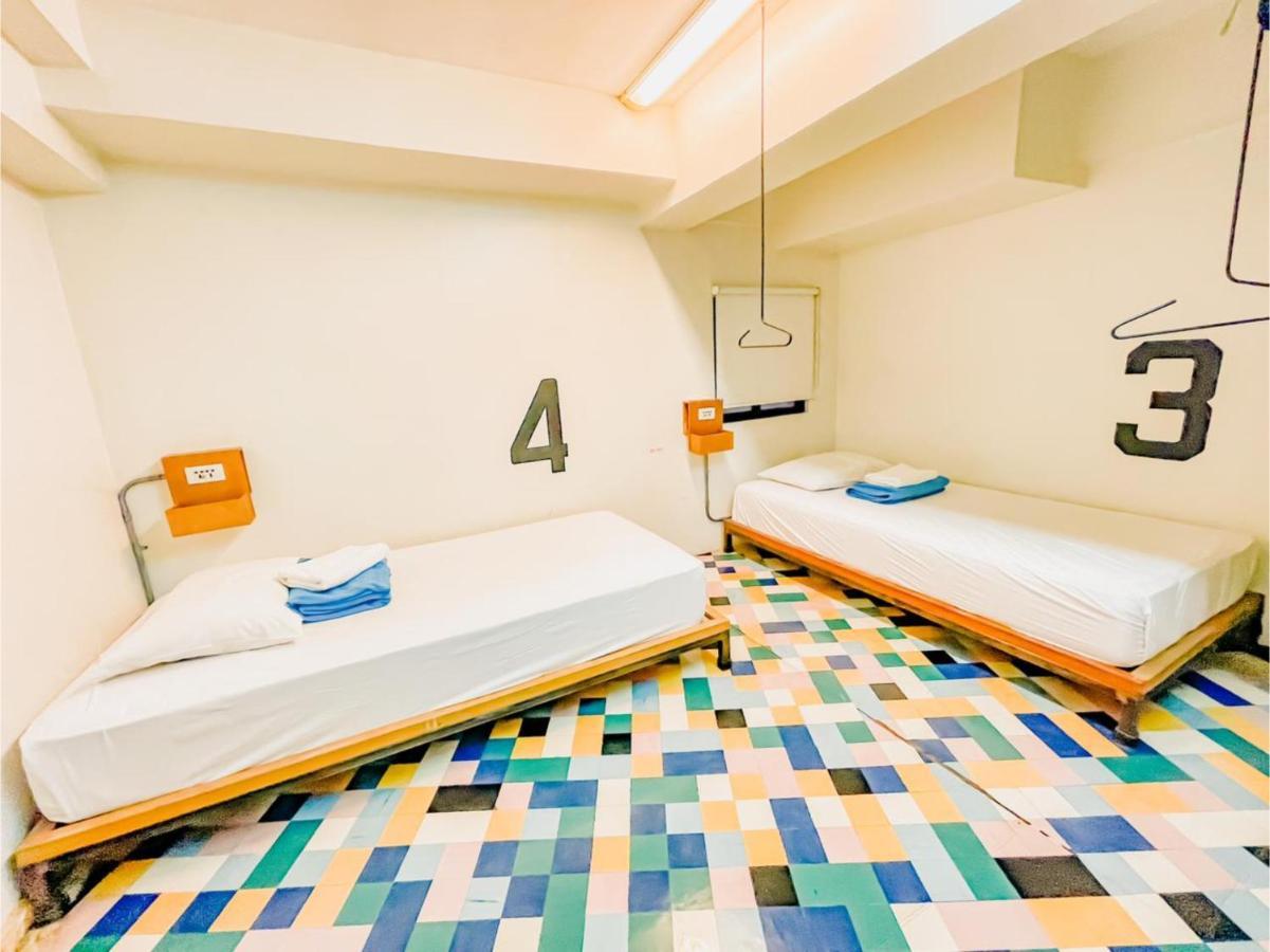 מנילה Oyo 866 Junction Hostels מראה חיצוני תמונה